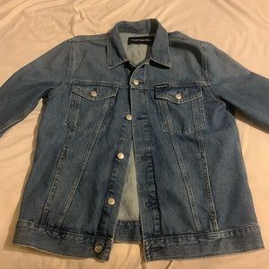 Essential Denim Stretch Trucker Jacket